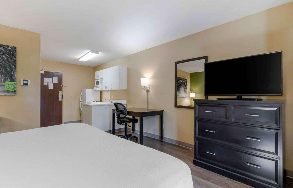 Extended Stay America Suites - Tulsa - Central Room photo